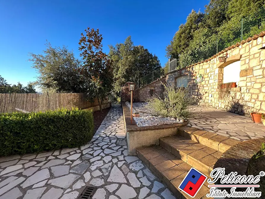 Immagine 15 di Appartamento in vendita  in Via Case sparse a Lenola