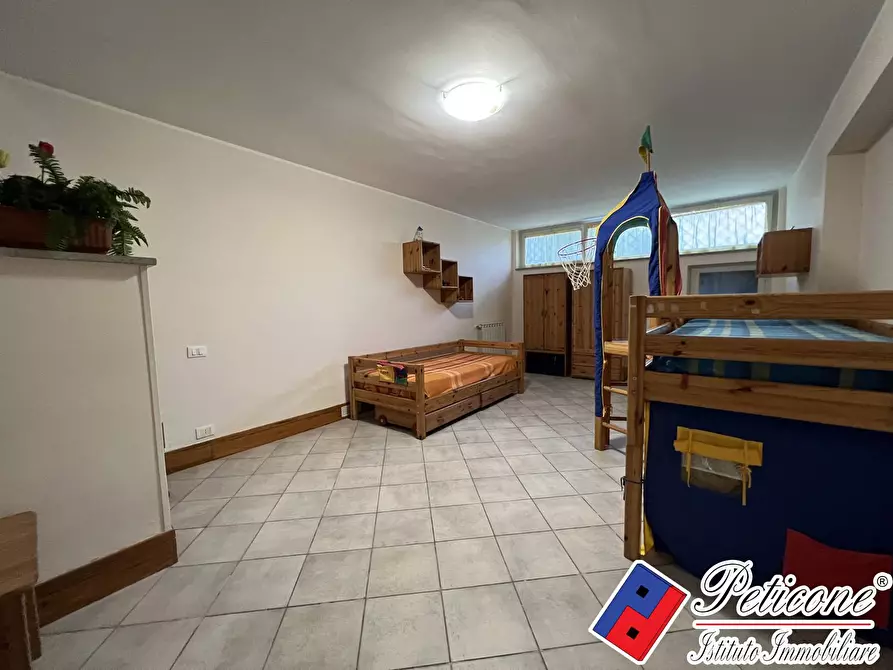 Immagine 5 di Villa in vendita  in Via della Poiana a Fondi