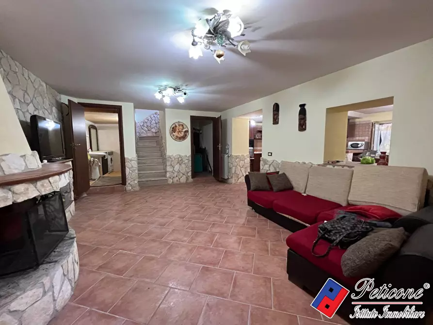 Immagine 3 di Villa in vendita  in Selva Cava a Ausonia