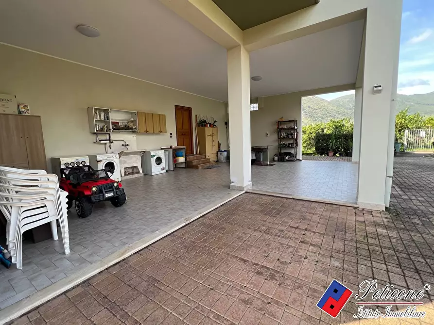 Immagine 6 di Villa in vendita  in Via Madonna degli Angeli a Fondi