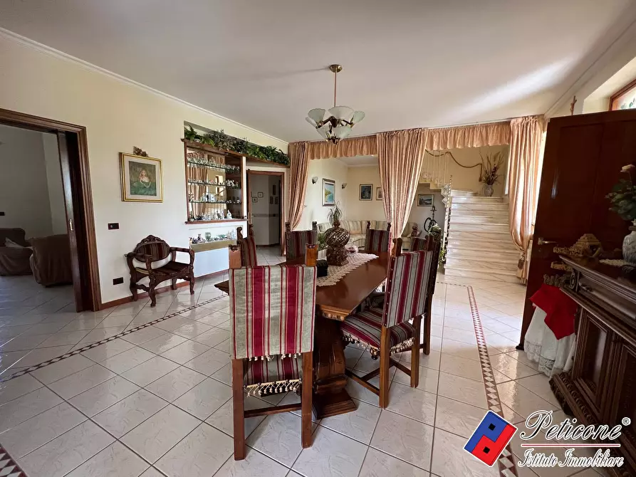 Immagine 9 di Villa in vendita  in Via Madonna degli Angeli a Fondi