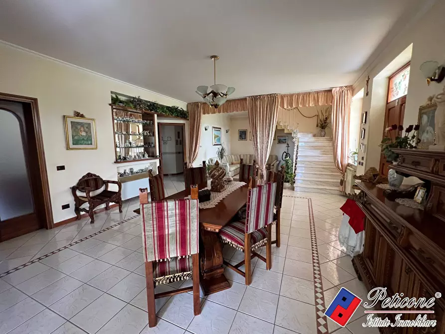 Immagine 11 di Villa in vendita  in Via Madonna degli Angeli a Fondi