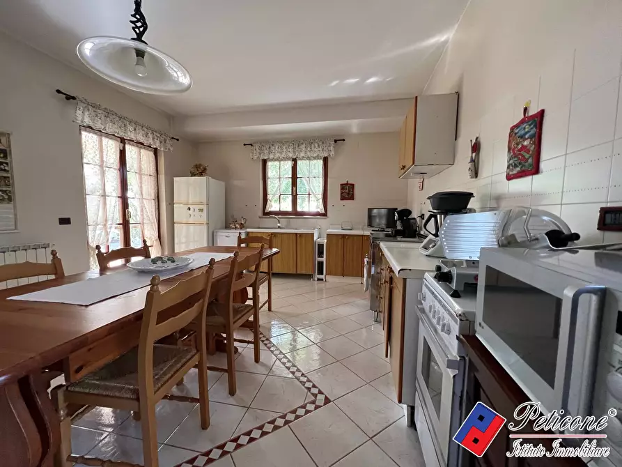 Immagine 14 di Villa in vendita  in Via Madonna degli Angeli a Fondi