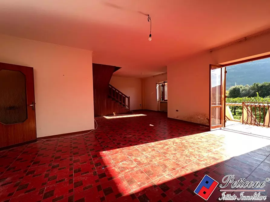 Immagine 1 di Villa in vendita  in Via Marzanti a Fondi