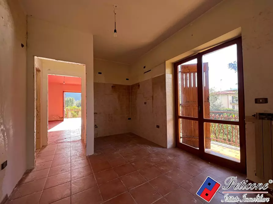 Immagine 9 di Villa in vendita  in Via Marzanti a Fondi