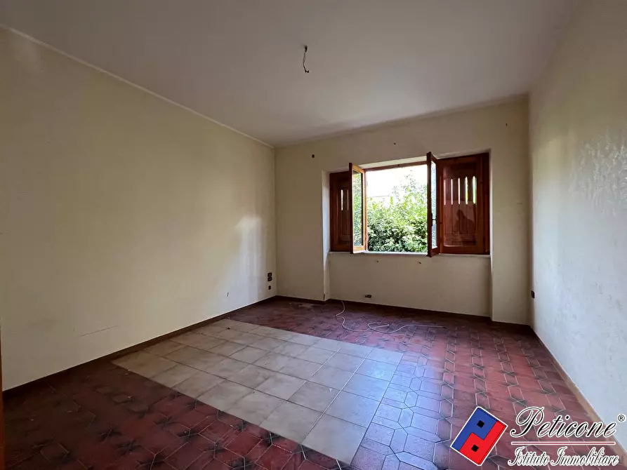 Immagine 12 di Villa in vendita  in Via Marzanti a Fondi