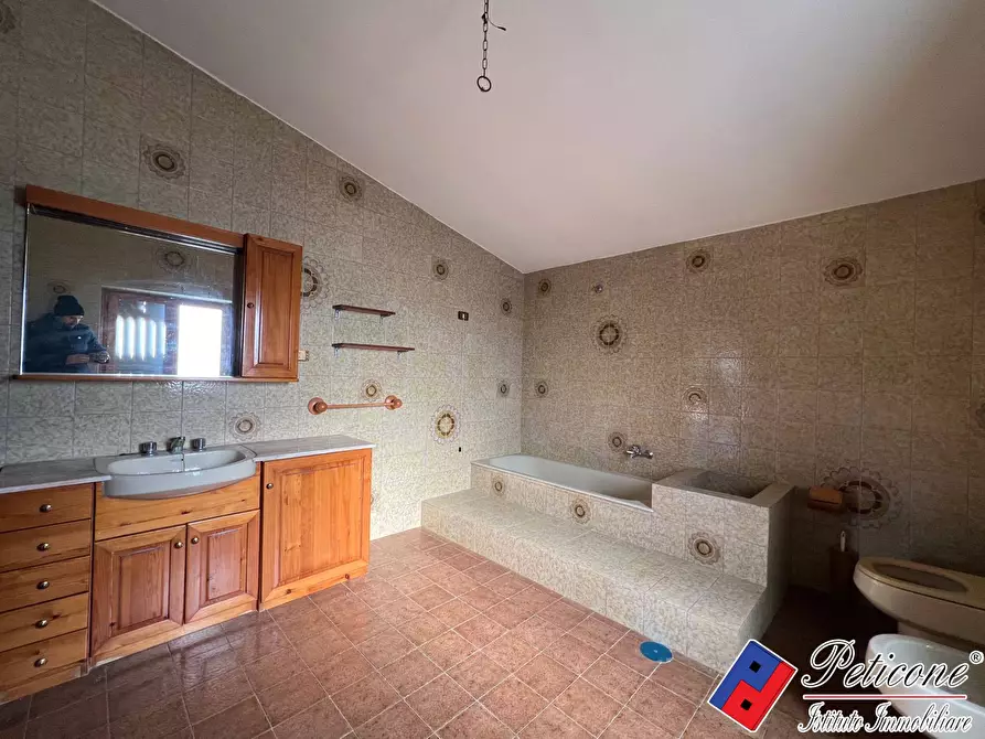 Immagine 15 di Villa in vendita  in Via Marzanti a Fondi