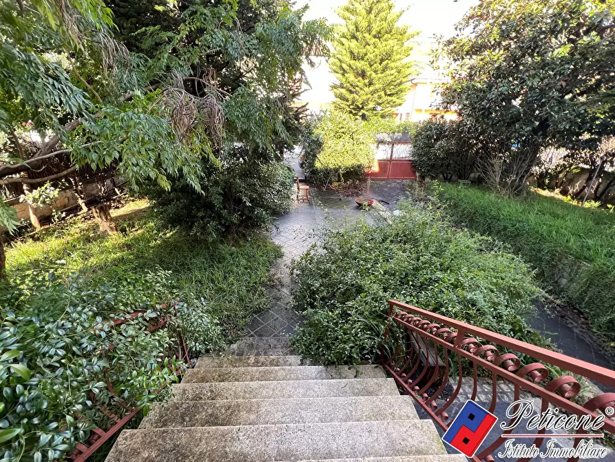 Immagine 19 di Villa in vendita  in Via Marzanti a Fondi