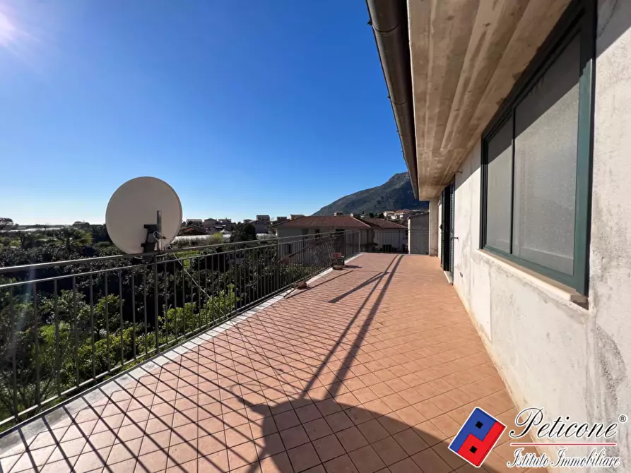 Immagine 25 di Villa in vendita  in Via Sant'Oliva a Fondi