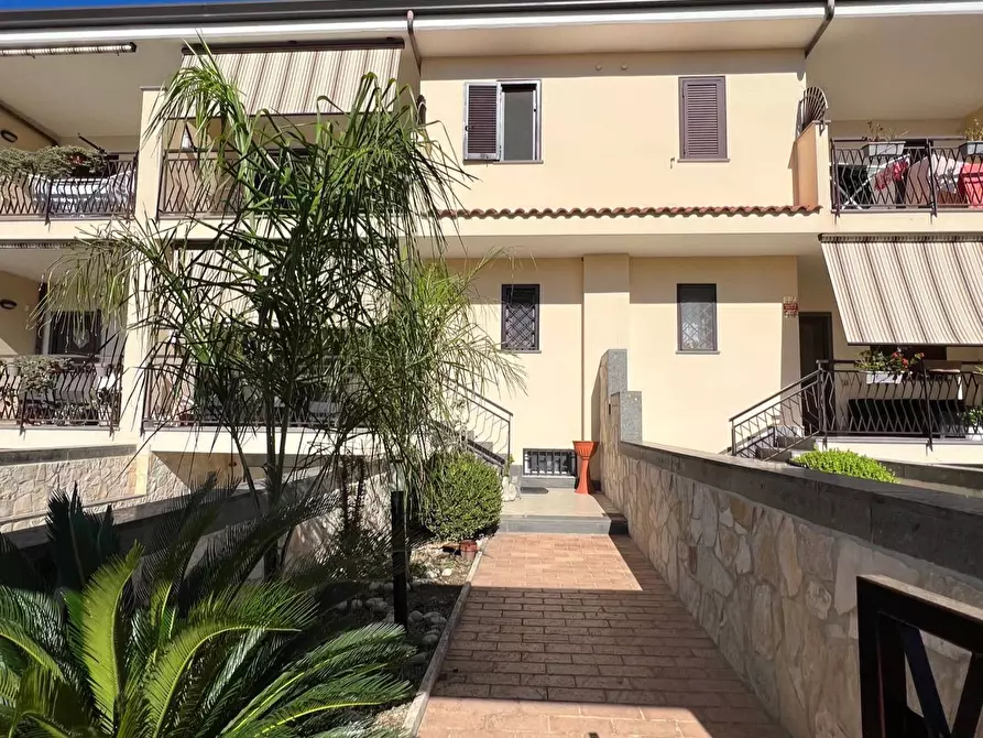 Immagine 24 di Villa in vendita  in Via Aldo Moro a Fondi