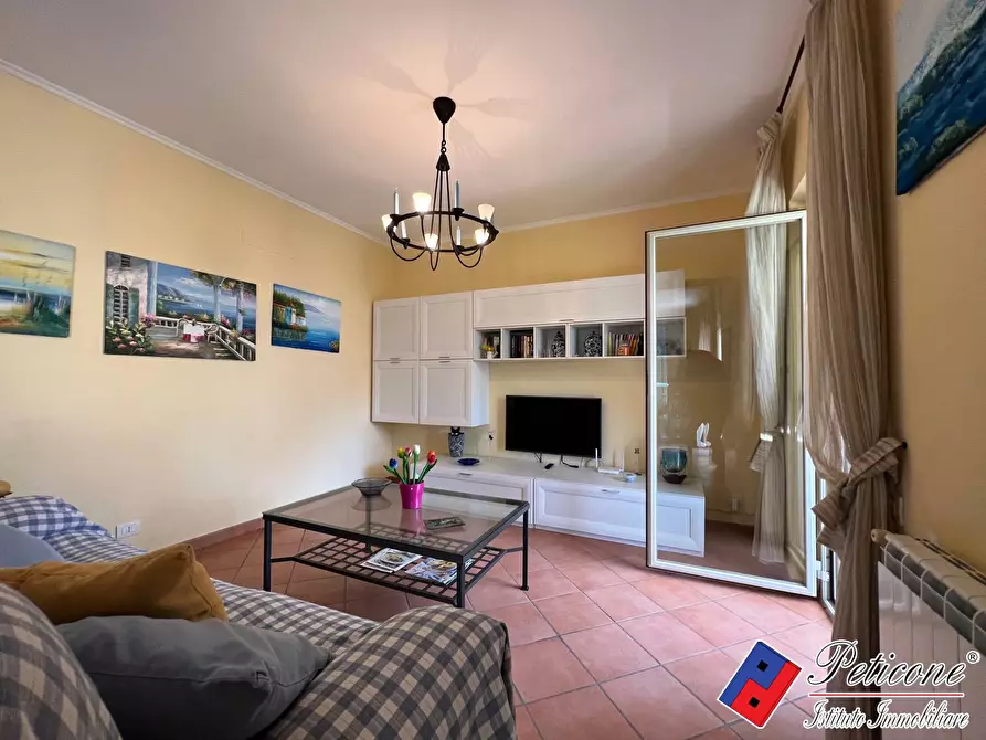 Immagine 12 di Villa in vendita  in VIA DELLA POIANA a Fondi