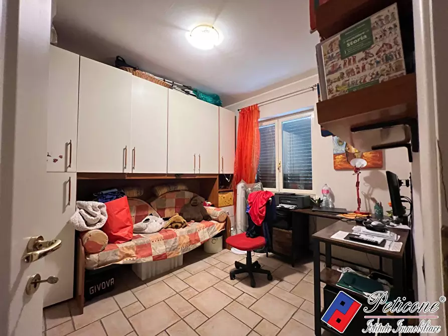 Immagine 9 di Villa in vendita  in Via Friulia Venezia Giulia a Fondi