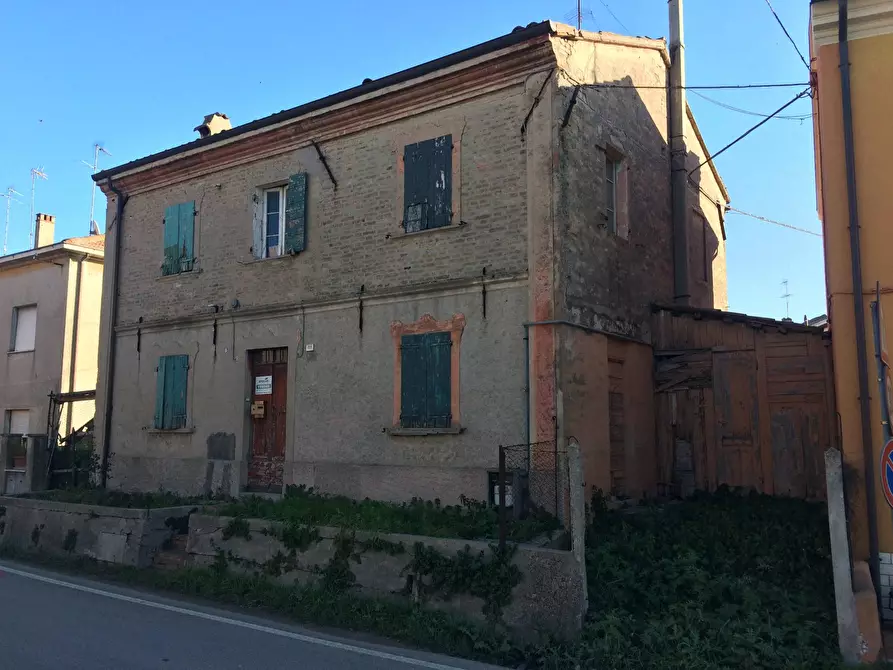 Immagine 1 di Casa indipendente in vendita  a Fano