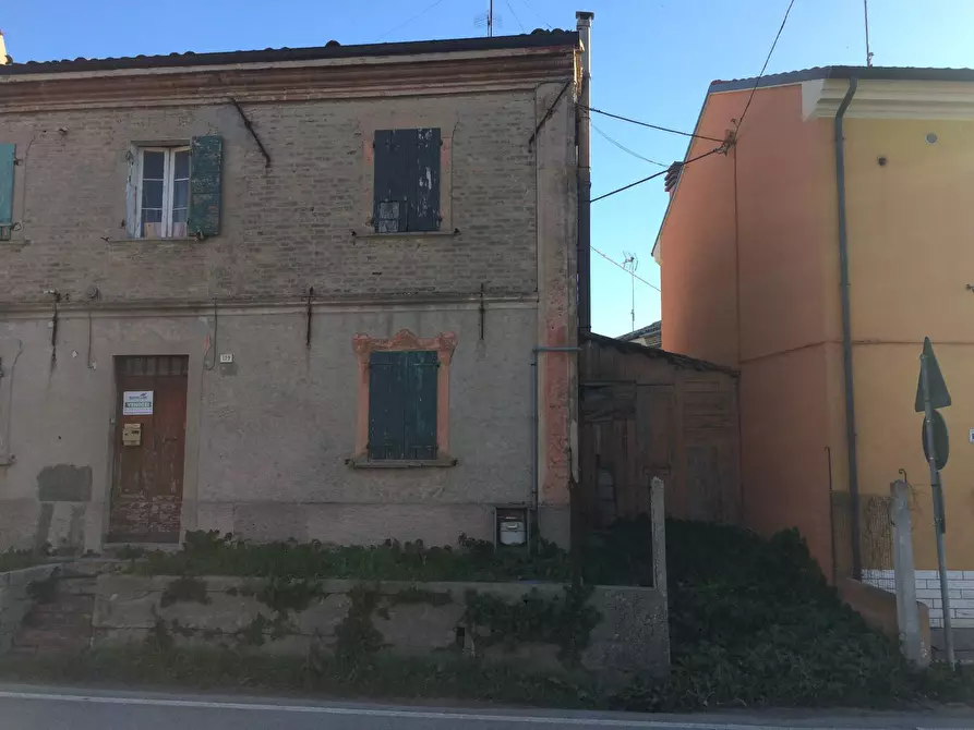 Immagine 3 di Casa indipendente in vendita  a Fano