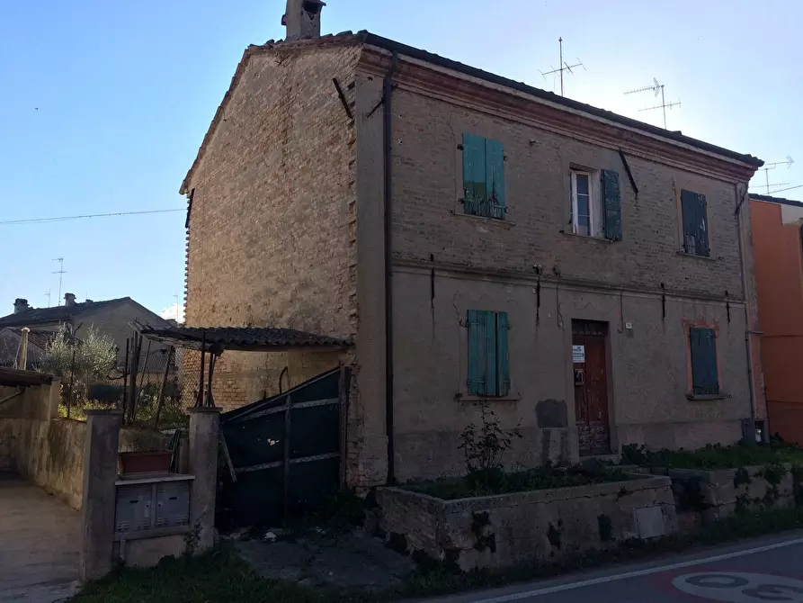 Immagine 4 di Casa indipendente in vendita  a Fano