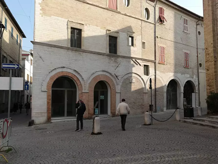 Immagine 1 di Ufficio in vendita  a Fano