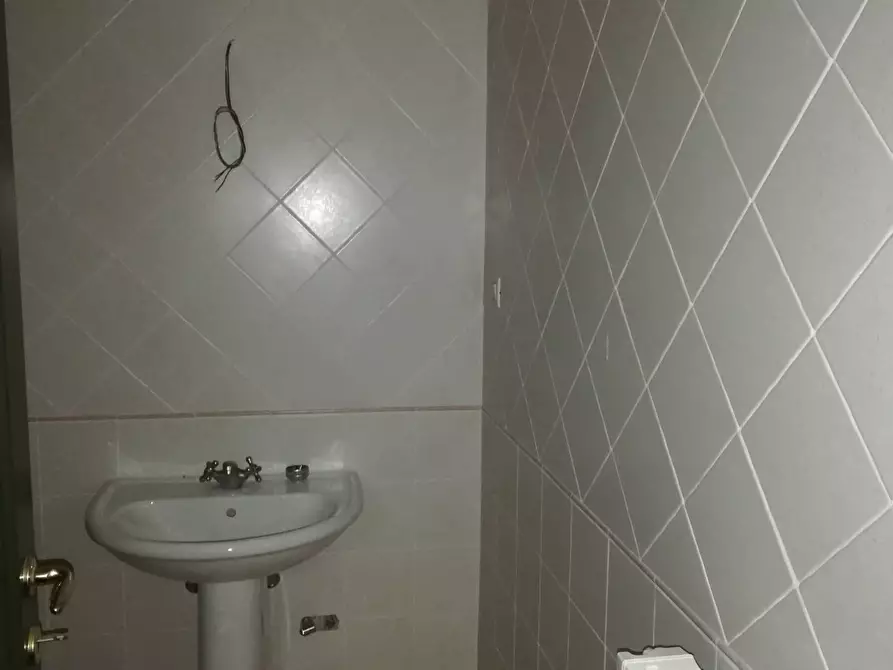 Immagine 5 di Appartamento in vendita  in Via Arco d' Augusto a Fano