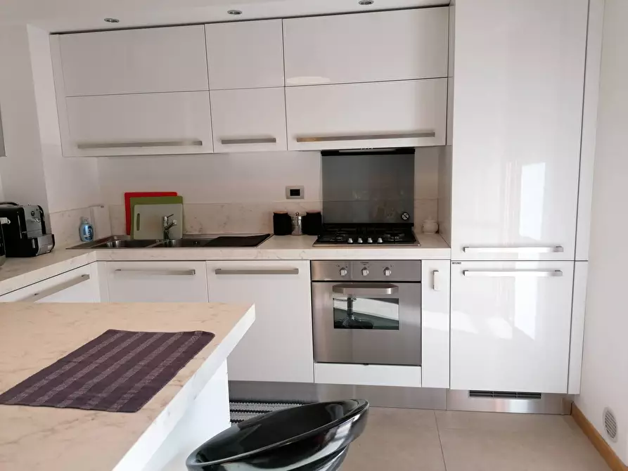 Immagine 10 di Appartamento in vendita  in Zona Coop a Fano