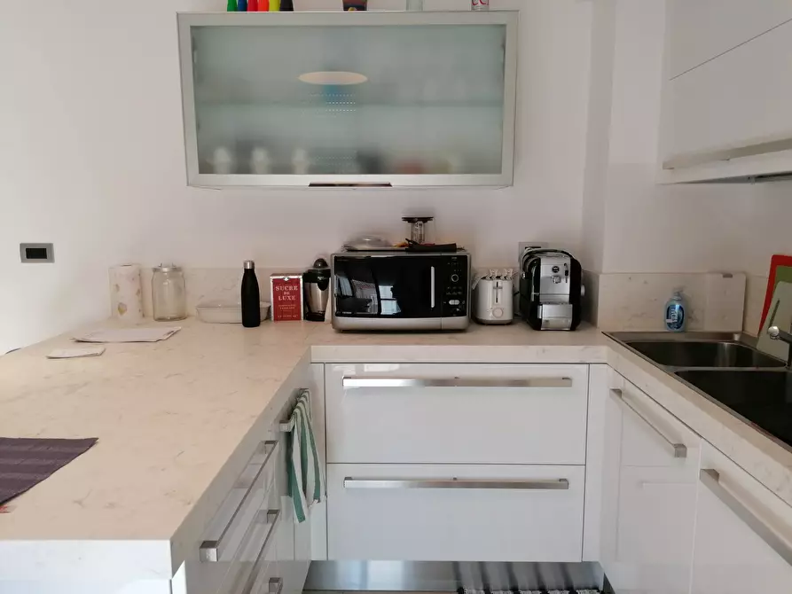 Immagine 12 di Appartamento in vendita  in Zona Coop a Fano