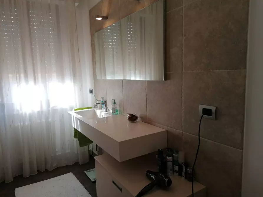 Immagine 18 di Appartamento in vendita  in Zona Coop a Fano