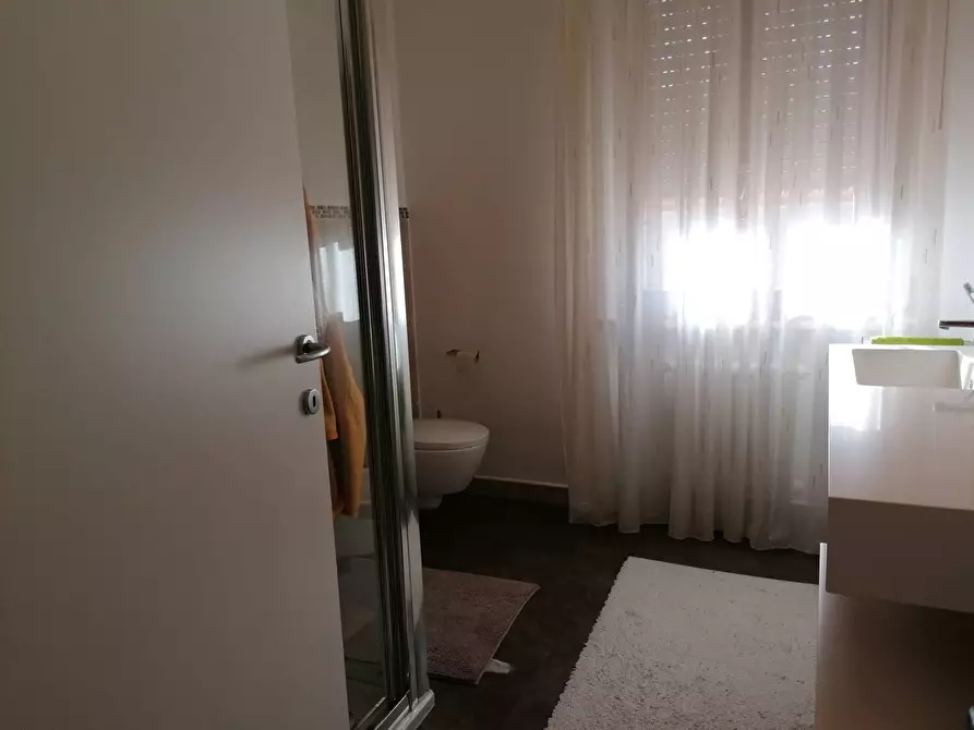 Immagine 19 di Appartamento in vendita  in Zona Coop a Fano