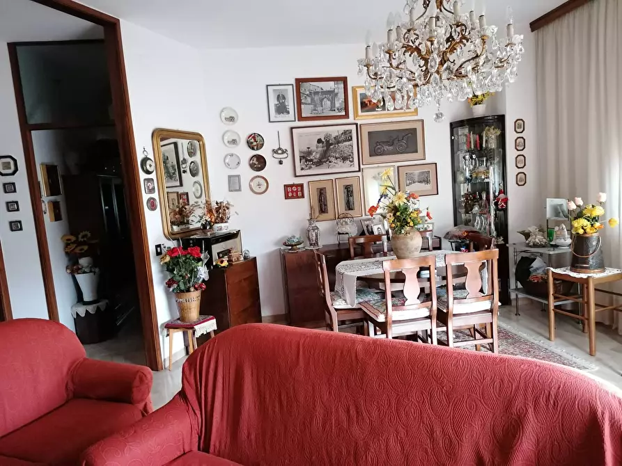 Immagine 3 di Appartamento in vendita  in Flaminio a Fano