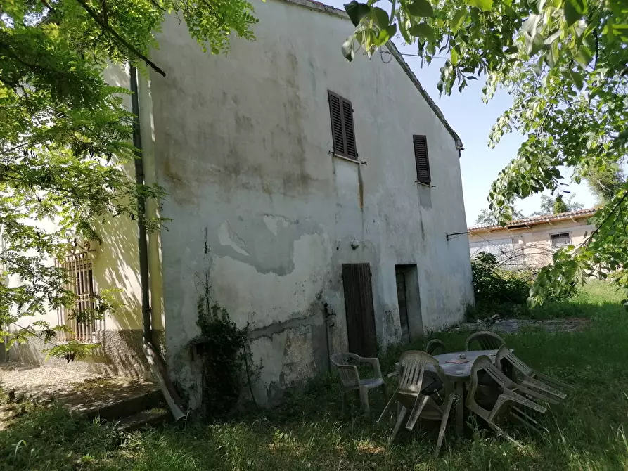 Immagine 4 di Rustico / casale in vendita  in Fossombrone a Fossombrone