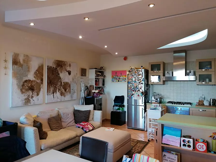 Immagine 4 di Appartamento in vendita  in Bellocchi a Fano