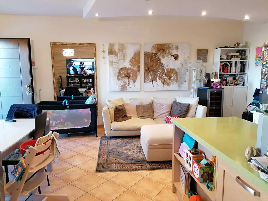 Immagine 6 di Appartamento in vendita  in Bellocchi a Fano