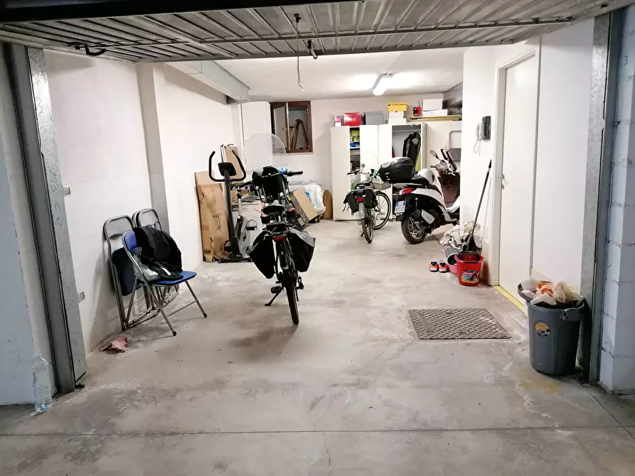 Immagine 16 di Appartamento in vendita  in Bellocchi a Fano