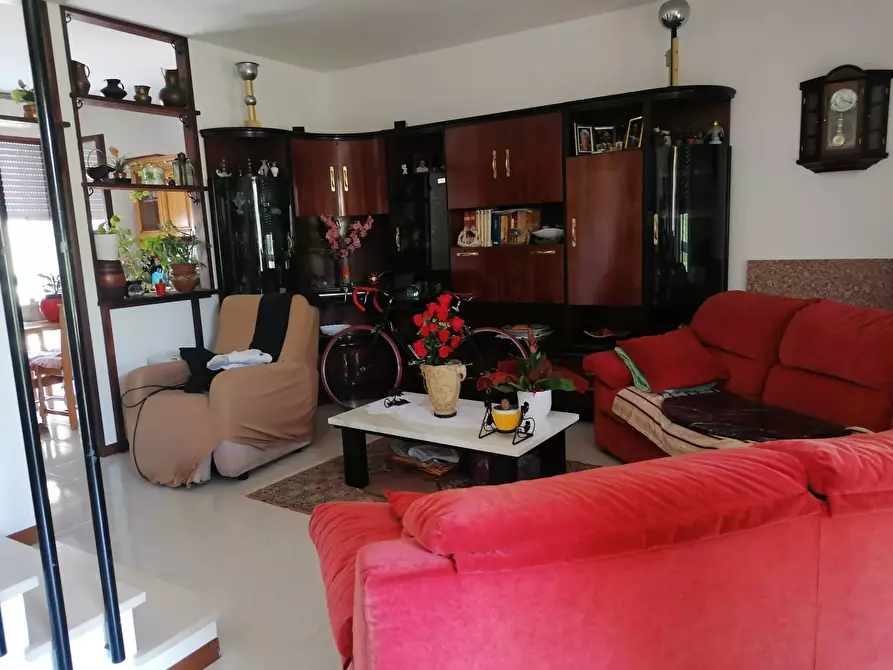 Immagine 3 di Villetta a schiera in vendita  in Rosciano a Fano