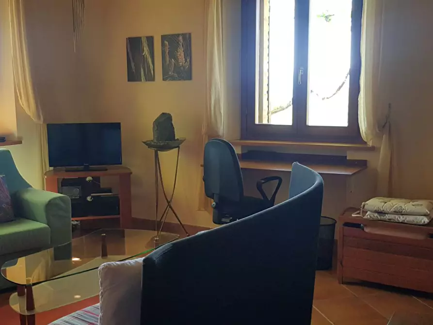 Immagine 6 di Villa in vendita  in Serrungarina a Colli Al Metauro