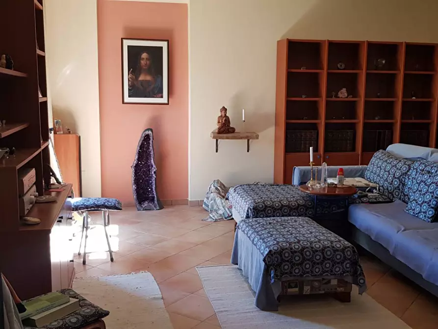 Immagine 18 di Villa in vendita  in Serrungarina a Colli Al Metauro