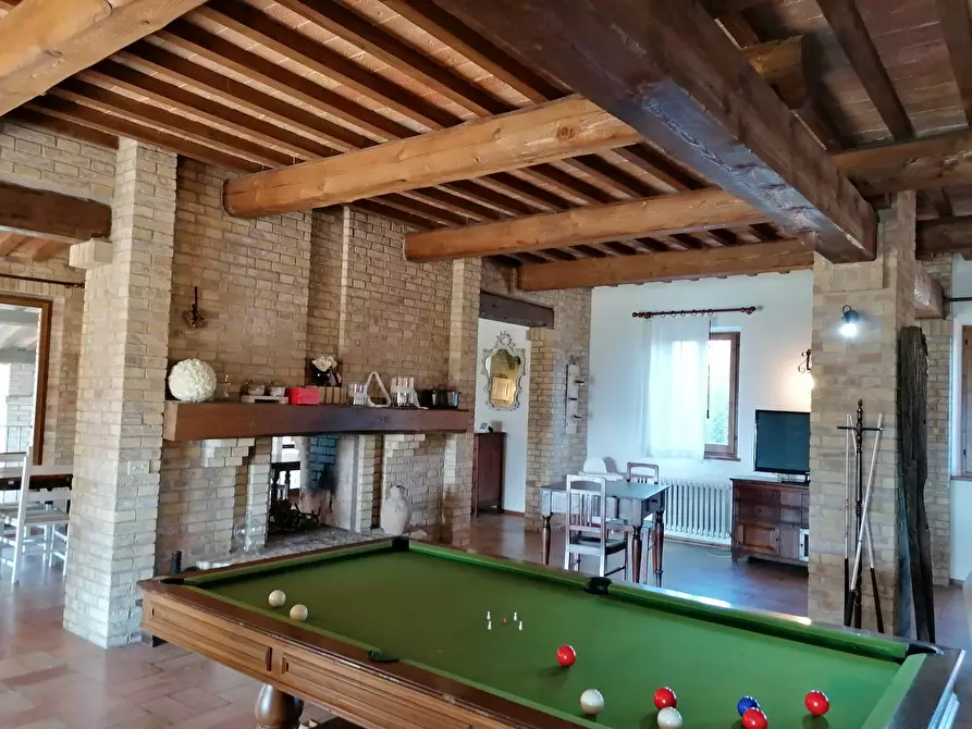 Immagine 5 di Villa in vendita  a San Costanzo