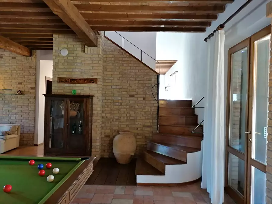 Immagine 6 di Villa in vendita  a San Costanzo