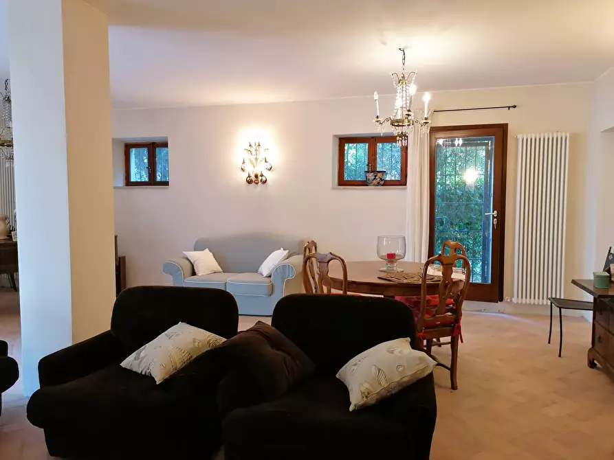 Immagine 10 di Villa in vendita  in Via san nicola a Cartoceto