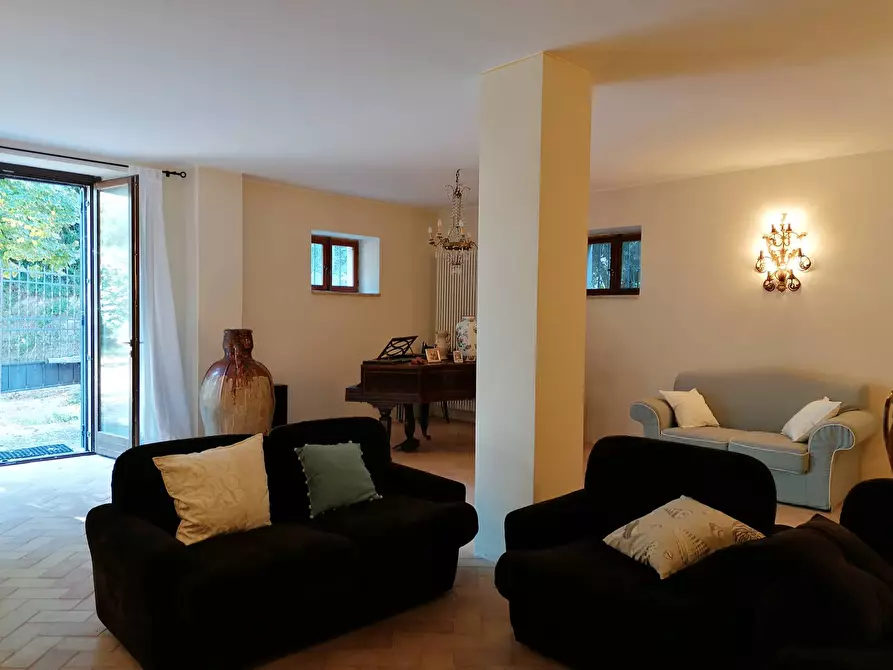 Immagine 11 di Villa in vendita  in Via san nicola a Cartoceto