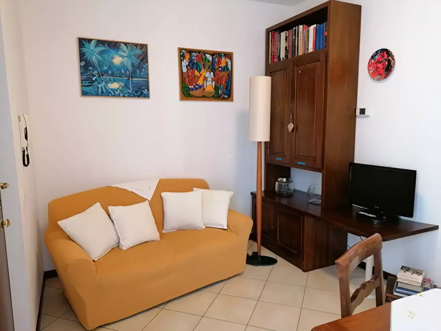 Immagine 6 di Appartamento in vendita  in Zona Ospedale a Fano