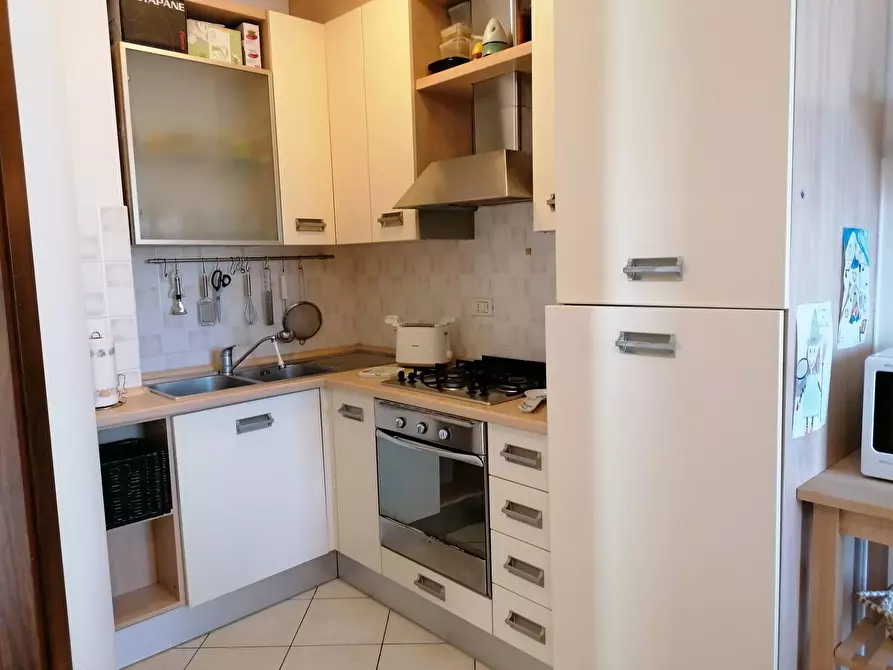 Immagine 8 di Appartamento in vendita  in Zona Ospedale a Fano