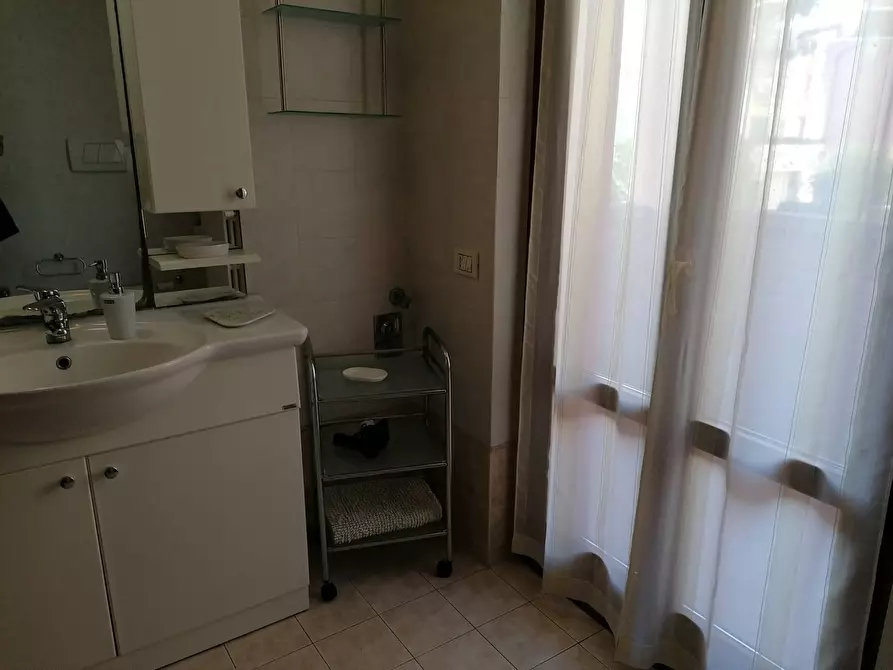 Immagine 17 di Appartamento in vendita  in Zona Ospedale a Fano