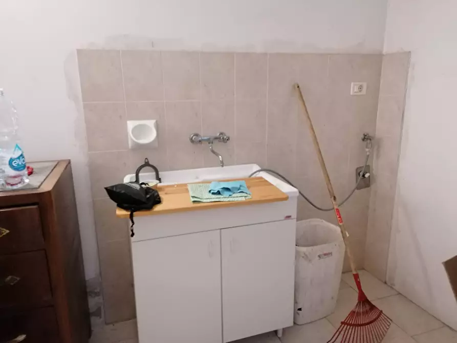 Immagine 20 di Appartamento in vendita  in Zona Ospedale a Fano