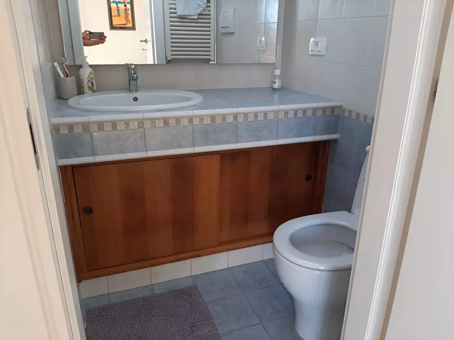 Immagine 27 di Appartamento in vendita  in Paleotta a Fano