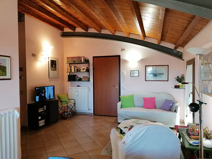 Immagine 5 di Appartamento in vendita  in Passeggi a Fano