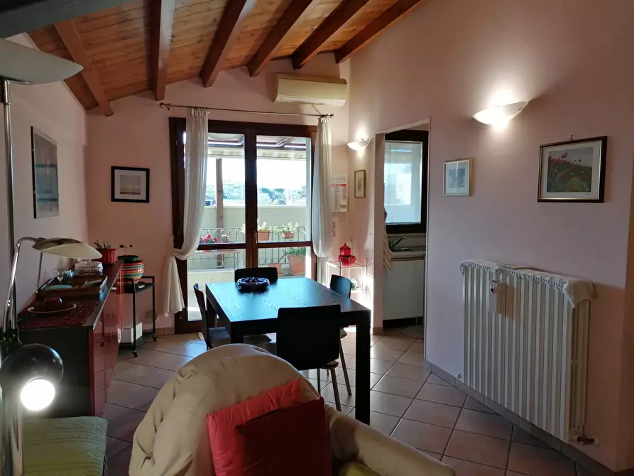 Immagine 7 di Appartamento in vendita  in Passeggi a Fano