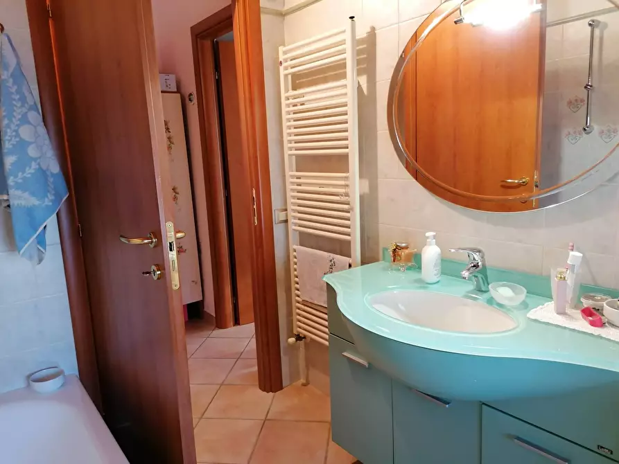 Immagine 19 di Appartamento in vendita  in Passeggi a Fano