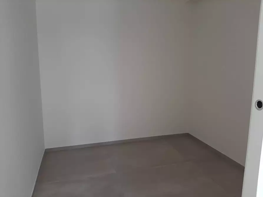 Immagine 8 di Appartamento in vendita  in Centro Storico a Fano