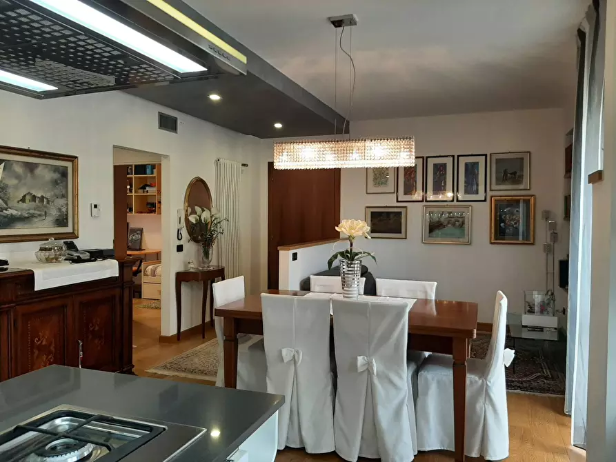 Immagine 3 di Appartamento in vendita  in Rosciano a Fano