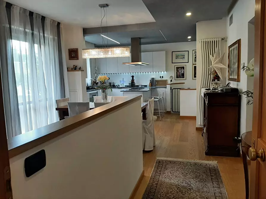 Immagine 7 di Appartamento in vendita  in Rosciano a Fano