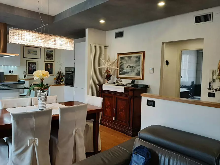 Immagine 8 di Appartamento in vendita  in Rosciano a Fano