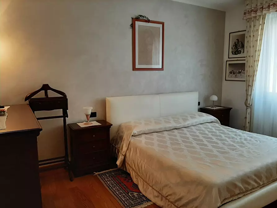 Immagine 13 di Appartamento in vendita  in Rosciano a Fano